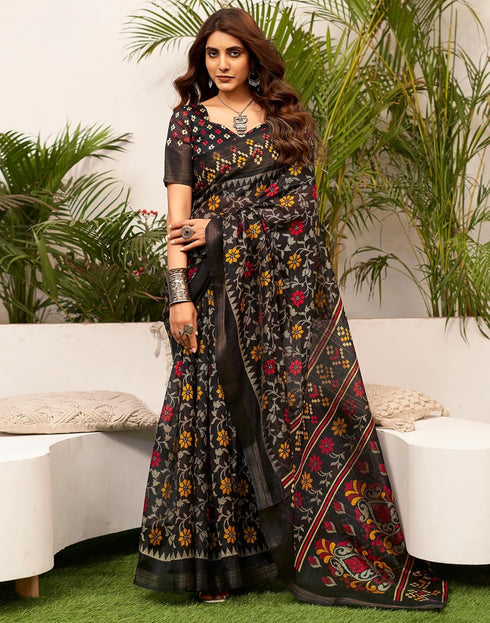 Vasthrlay Womens Printed Unstitched Green Saree