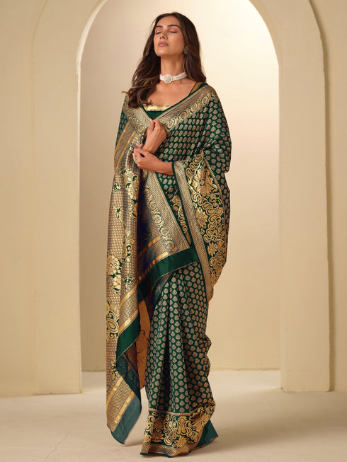 Vasthrlay Banarasi Woven Saree