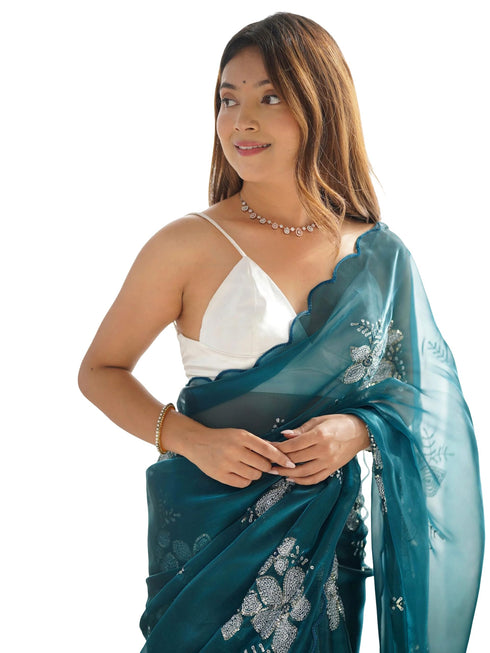 Vasthrlay Unstitched Saree