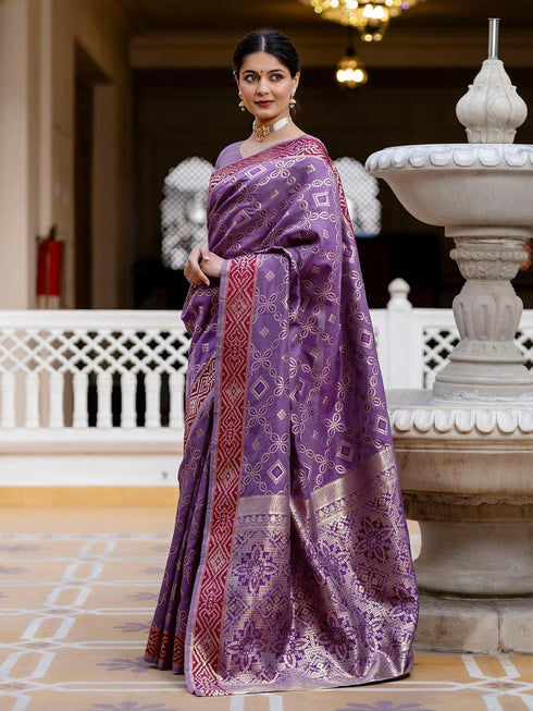 Vasthrlay Womens Weaving Unstitched Lavender Saree