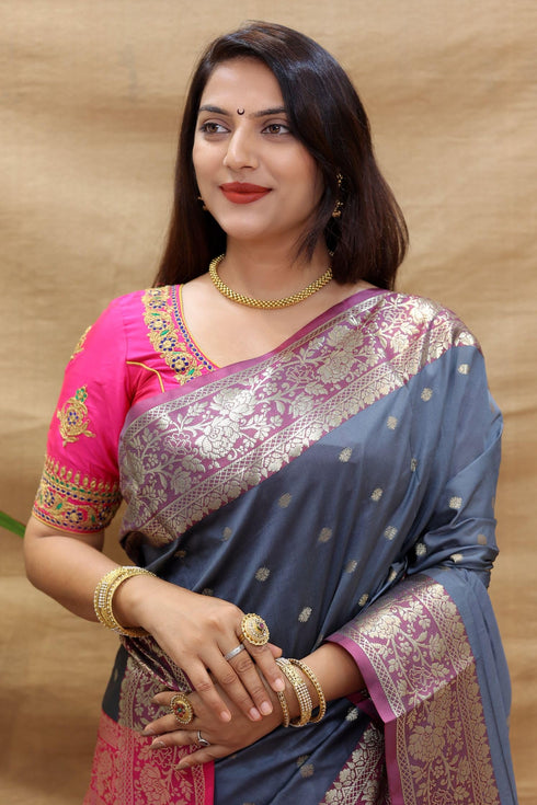 Vasthrlay Banarasi Wedding Saree