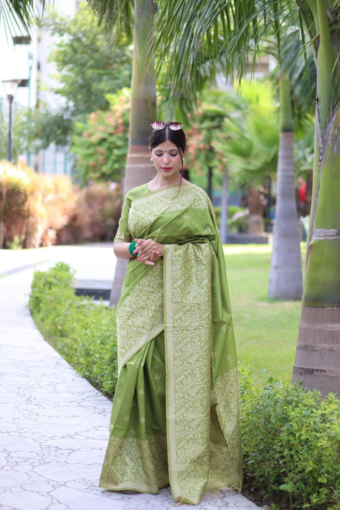 Vasthrlay Tussar Handloom Saree