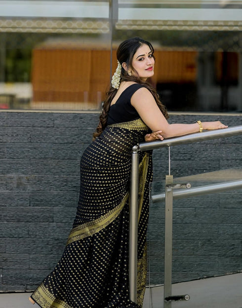 Vasthrlay Banarasi Jacquard Unstitched Dark Green Saree