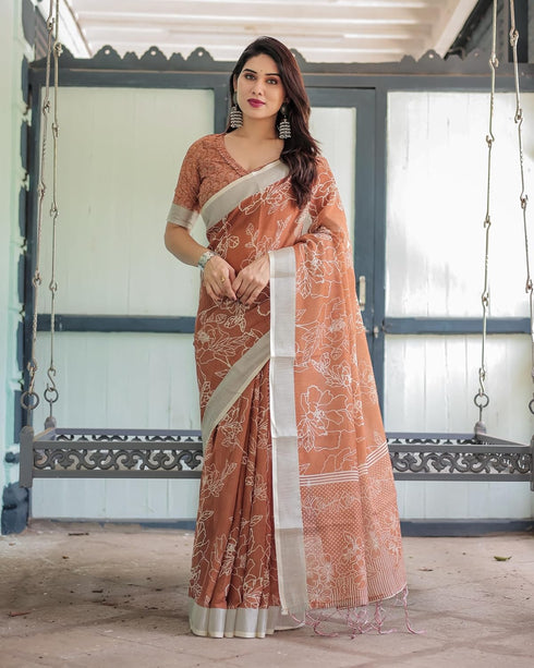 Vasthrlay Floral Prints Tasseled Saree