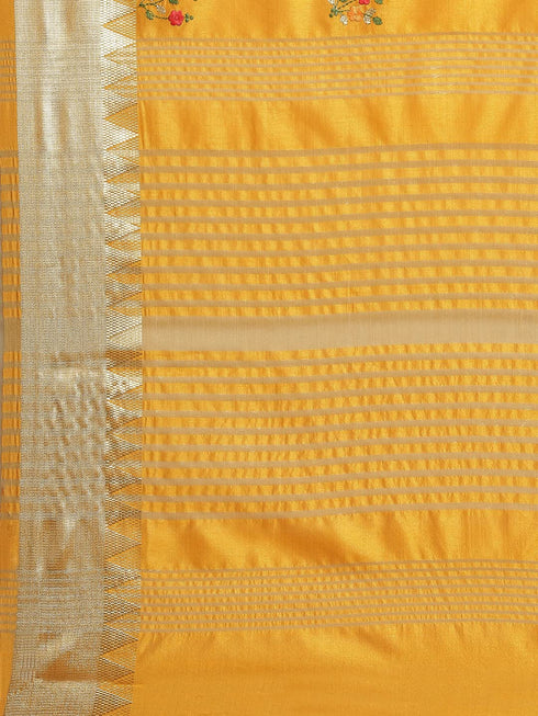 Vasthrlay Kasavu White Saree