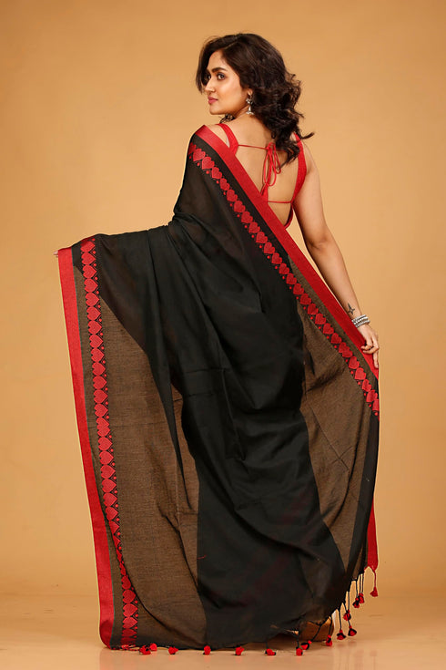 Vasthrlay Handloom Traditional Saree