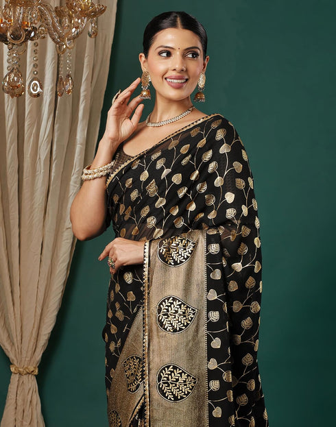 Vasthrlay Georgette Printed Unstitched Maroon Saree