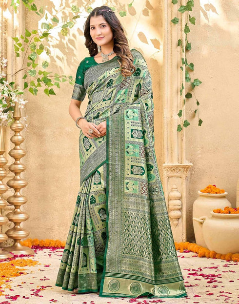 Vasthrlay Womens Weaving Unstitched Light Green Saree