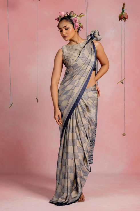 Vasthrlay Fashion Chiffon Geometric Printed Ethnic Wear