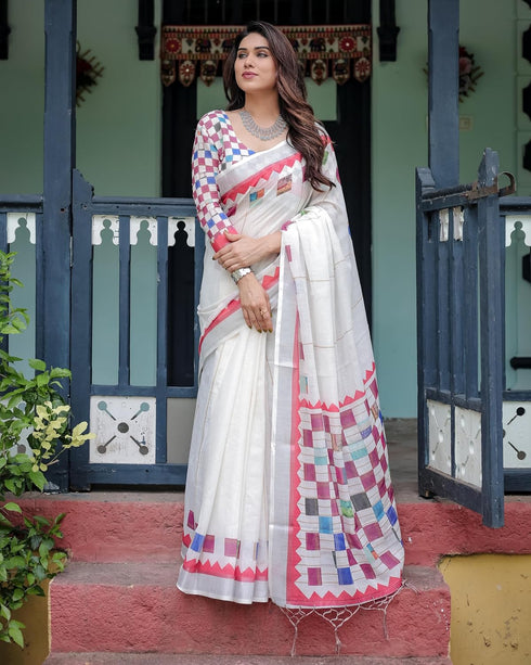 Vasthrlay Checkered Saree