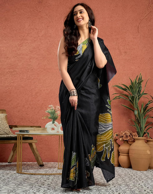 Vasthrlay Womens Printed Unstitched White Saree