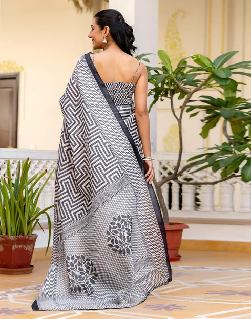 Vasthrlay Womens Printed Unstitched Maroon Saree