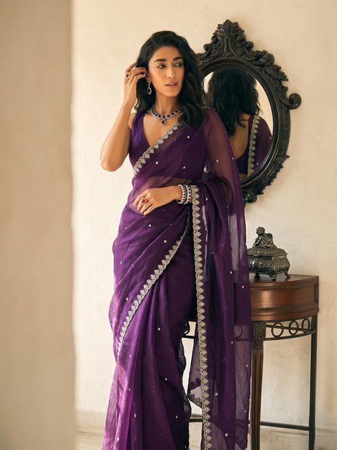 Vasthrlay Magenta Unstitched Saree