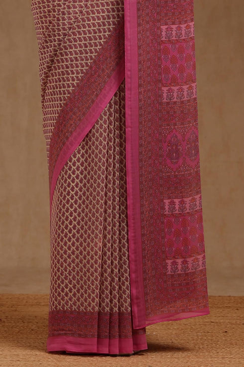 Vasthrlay Magenta Georgette Floral