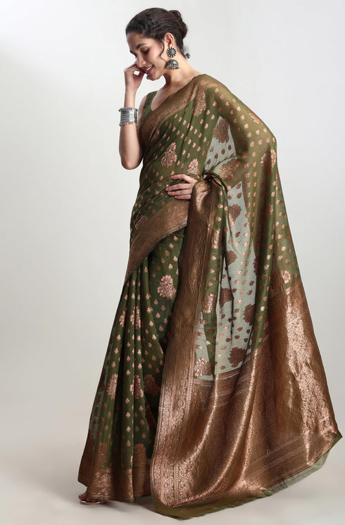 Vasthrlay Jacquard Floral Saree
