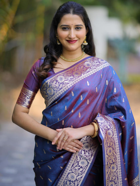 Vasthrlay Kanjivaram Handloom Golden Ethnic Wear