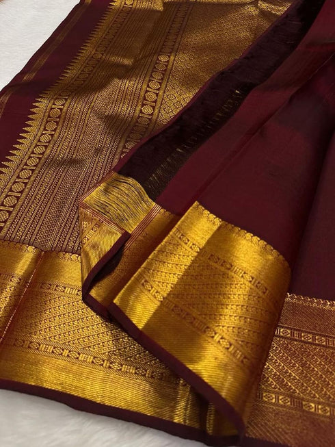 Vasthrlay Banarasi Unstitched Saree