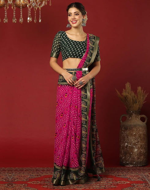 Vasthrlay Georgette Bandhani Rani Pink & Dark Green Saree With Unstitched Blouse Piece