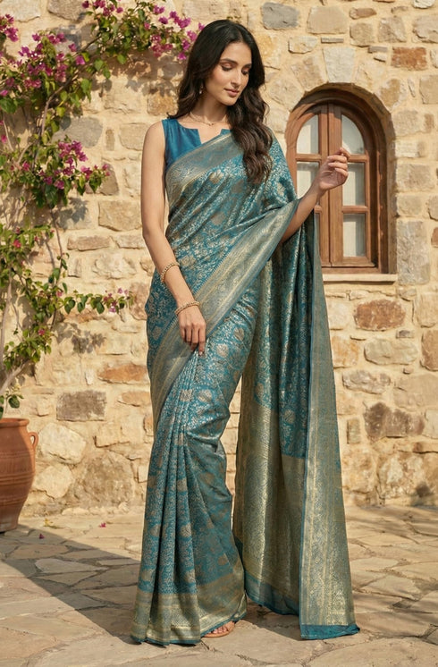 Vasthrlay Jacquard Floral Saree