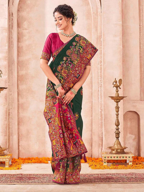 Vasthrlay Womens Weaving Dark Green Saree With Red Unstitched Blouse Piece
