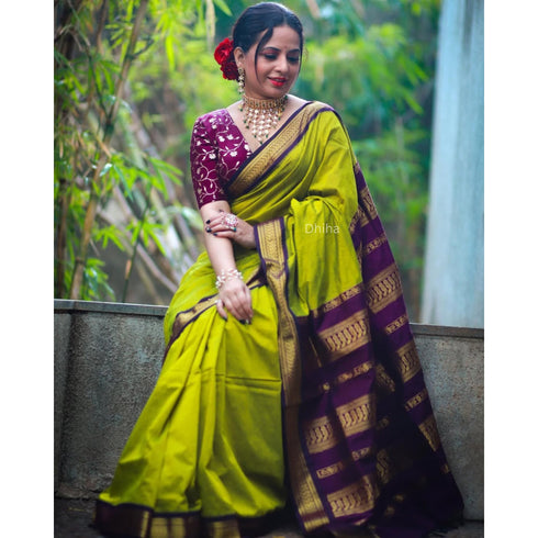 Vasthrlay Kanjivaram Tassels Saree
