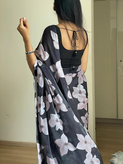 Vasthrlay Pink Georgette Unstitched Saree