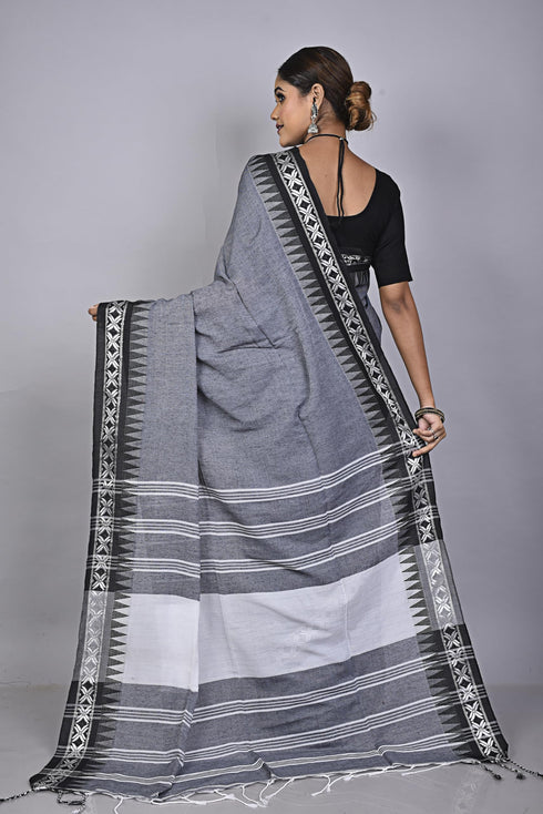 Vasthrlay Begampuri Traditional Saree