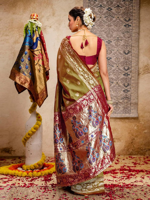 Vasthrlay Weaving Paithani Black Saree