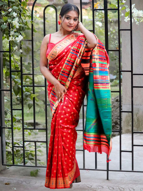 Vasthrlay Banarasi Saree