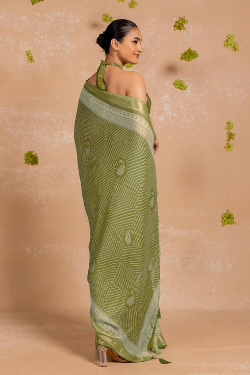 Vasthrlay Fashion Georgette Bandhani Printed Ethnic Wear