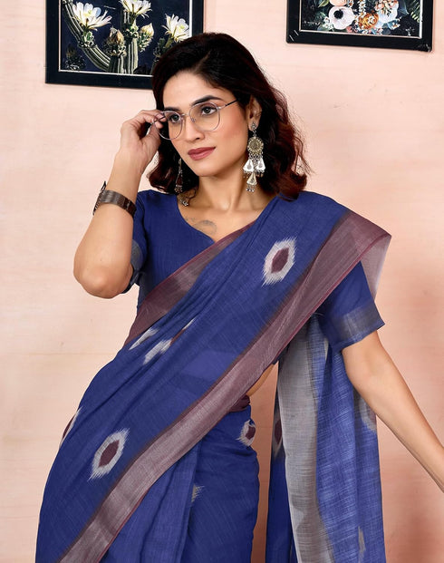 Vasthrlay Womens Printed Unstitched Dark Green Saree