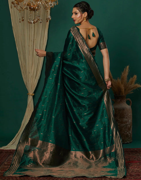 Vasthrlay Traditional Unstitched Saree