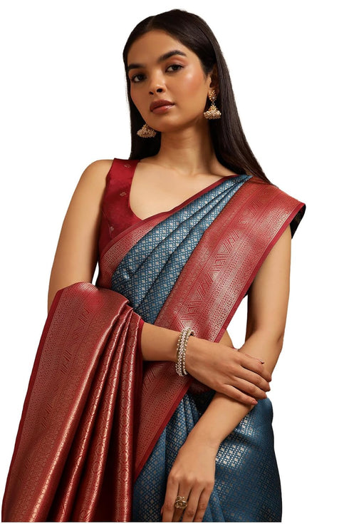 Vasthrlay Blend Woven Saree