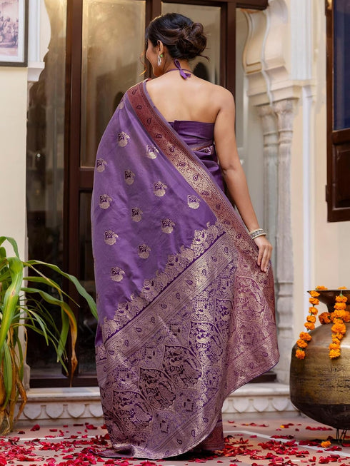 Vasthrlay Banarasi Weaving Peach Saree