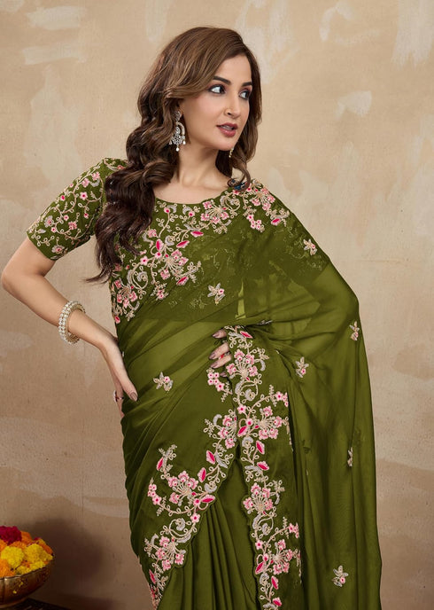 Vasthrlay Rangoli Heavy Embroidred Ethnic Wear