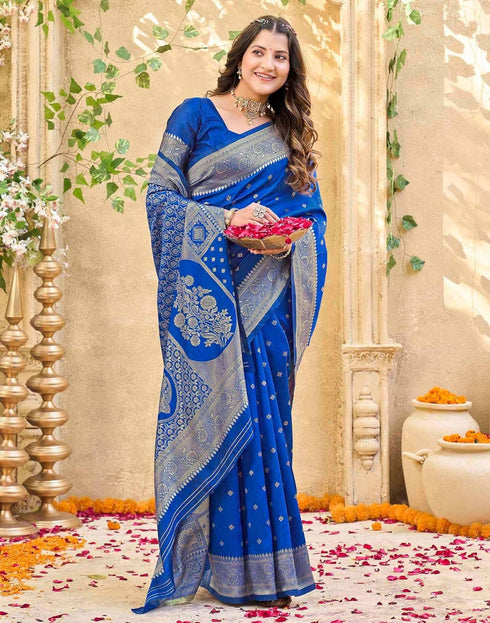 Vasthrlay Womens Weaving Unstitched Cream Saree