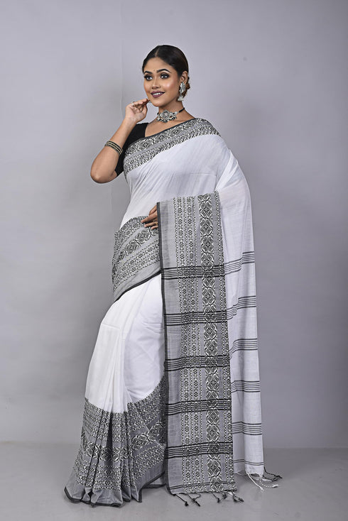 Vasthrlay Begampuri Traditional Saree