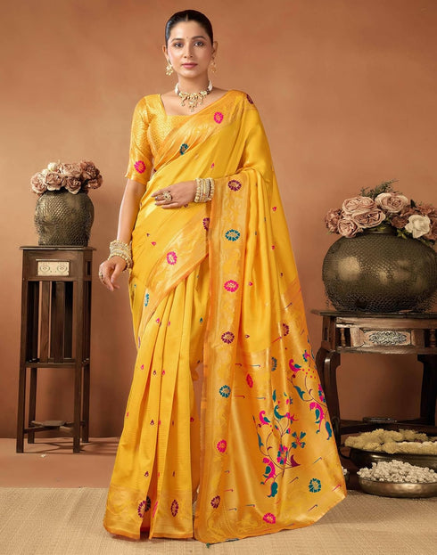 Vasthrlay Womens Paithani Unstitched Dark Green Saree