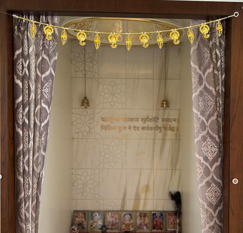 CraftVatika Ganesha Leaf Pearl Bead Door Hanging Bandhanwar Toran 35 Inch