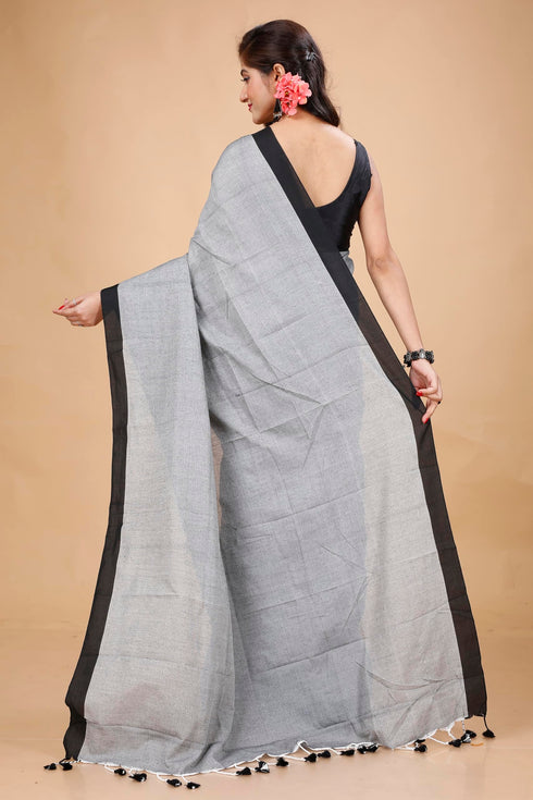 Vasthrlay Handloom Traditional Saree
