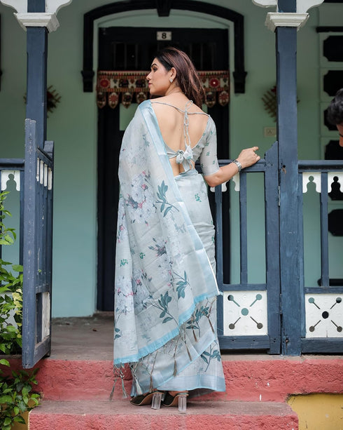 Vasthrlay Tasselled Elephant Saree