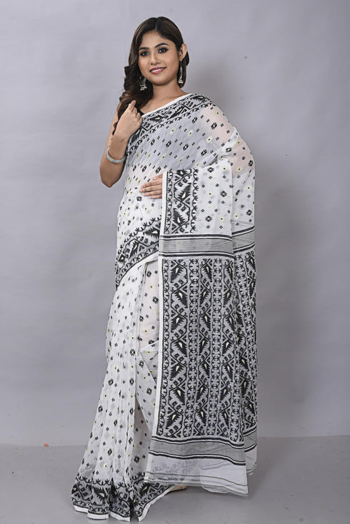 Vasthrlay Traditional Jamdani