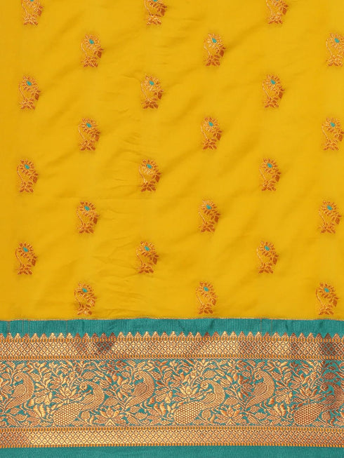 Vasthrlay Pheshwai Bottle Saree