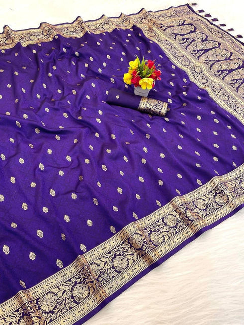 Vasthrlay Banarasi Weaving