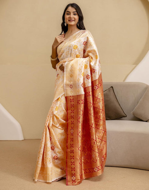 Vasthrlay Womens Banarasi Unstitched Off White Saree