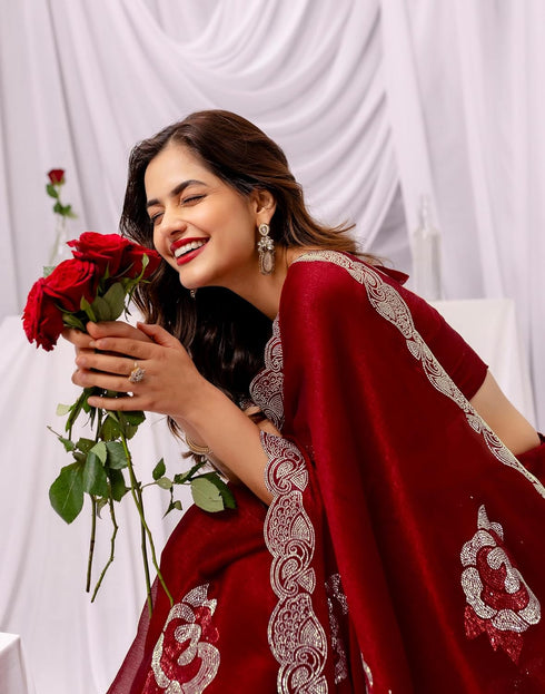 Vasthrlay Chiffon Scalloped Unstitched Maroon Saree