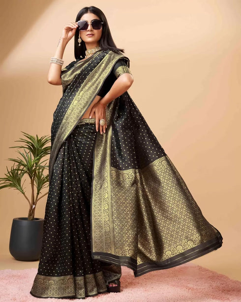 Vasthrlay Banarasi Saree Kanjivaram Collections