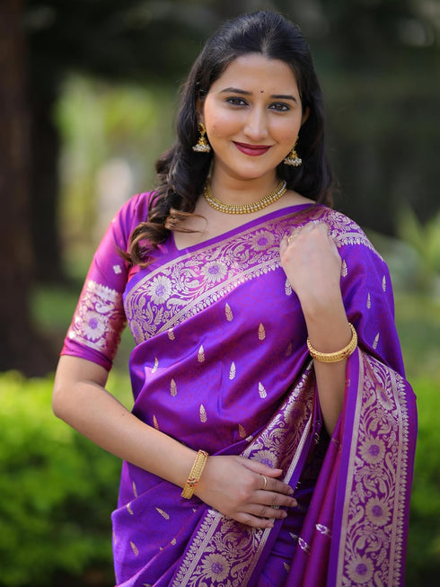 Vasthrlay Kanjivaram Handloom Golden Ethnic Wear