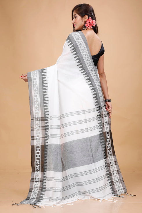 Vasthrlay Begampuri Traditional Saree