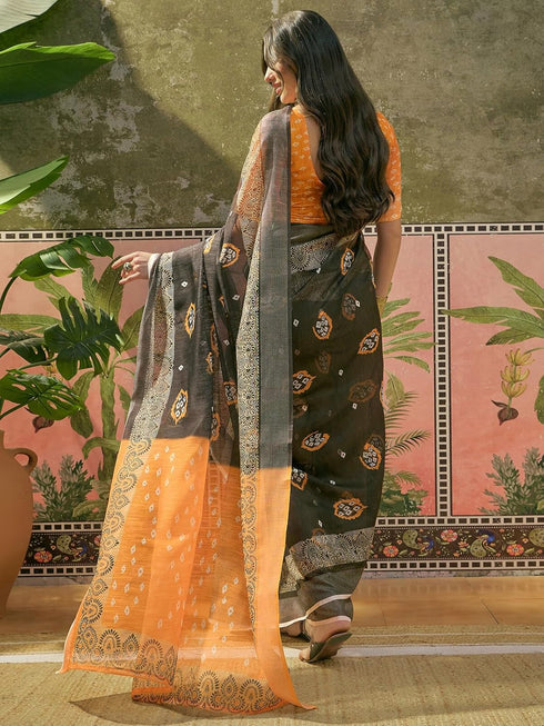 Vasthrlay Printed Violet Saree
